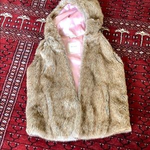Abercrombie faux fur vest size 15/16